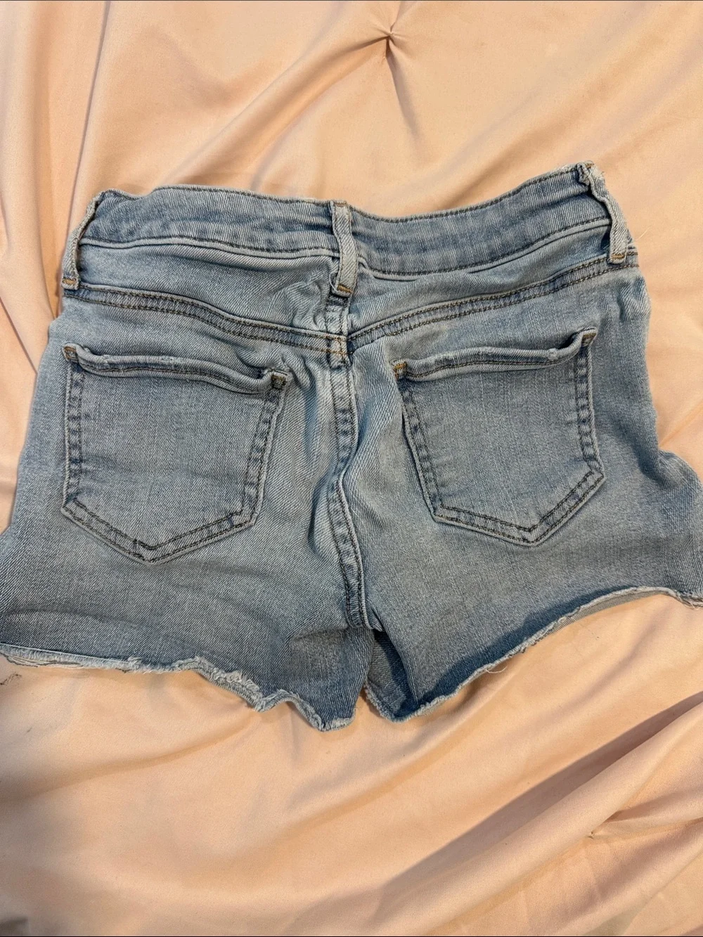 GAP casual light